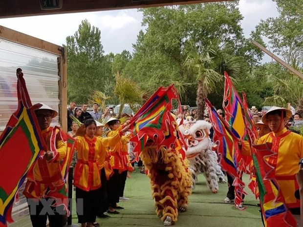 Festival de Vietnam en Francia promueve cultura de la nación indochina ảnh 1 Festival de Vietnam en Francia promueve cultura de la nación indochina ảnh 1