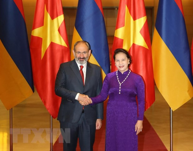 Presidenta parlamentaria vietnamita recibe al premier armenio ảnh 1 Presidenta parlamentaria vietnamita recibe al premier armenio ảnh 1