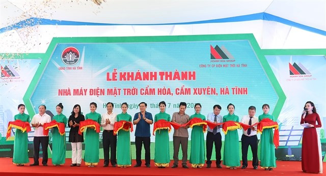 Inauguran primera planta de energía solar en la provincia centrovietnamita de Ha Tinh ảnh 1 Inauguran primera planta de energía solar en la provincia centrovietnamita de Ha Tinh ảnh 1
