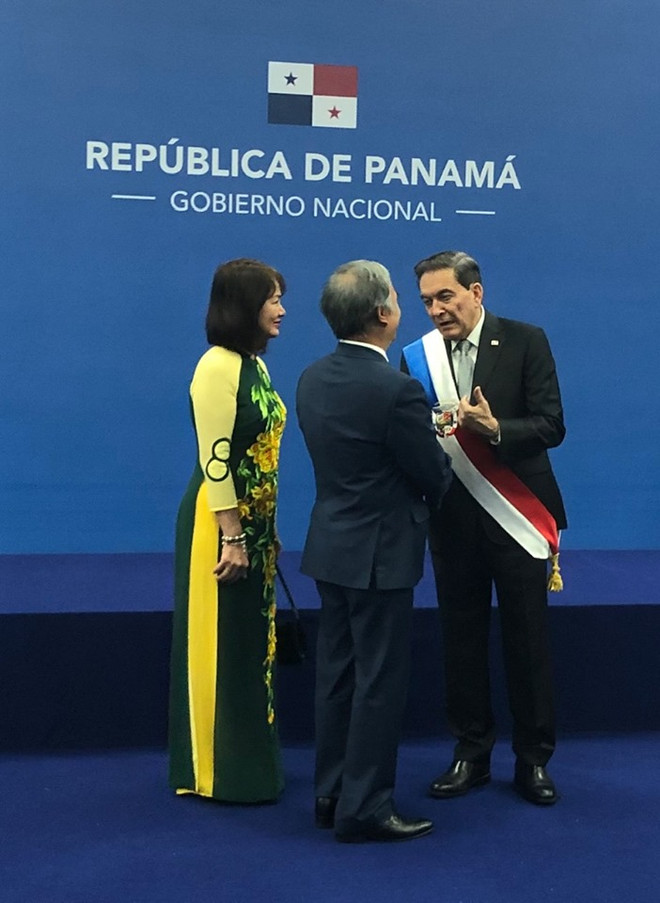 Expresa nuevo presidente Panamá interés en las experiencias de desarrollo de Vietnam ảnh 1 Expresa nuevo presidente Panamá interés en las experiencias de desarrollo de Vietnam ảnh 1