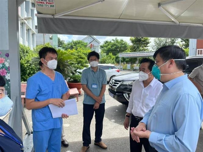 Primer ministro vietnamita inspecciona control pandémico en provincia sureña ảnh 2 Primer ministro vietnamita inspecciona control pandémico en provincia sureña ảnh 2