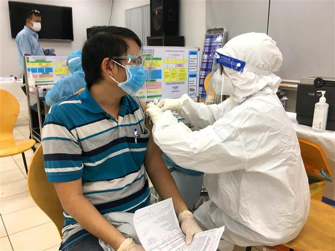 Primer ministro de Vietnam pide continuar apoyando la lucha antiepidémica en Ciudad Ho Chi Minh ảnh 2 Primer ministro de Vietnam pide continuar apoyando la lucha antiepidémica en Ciudad Ho Chi Minh ảnh 2