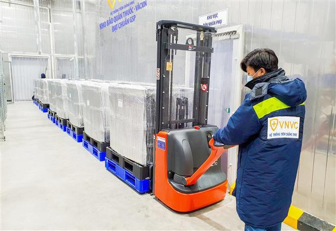 Ministerio de Salud de Vietnam recibe 1,2 millones de dosis más de la vacuna AstraZeneca ảnh 1 Ministerio de Salud de Vietnam recibe 1,2 millones de dosis más de la vacuna AstraZeneca ảnh 1