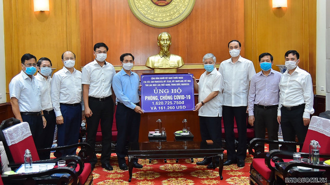 Canciller vietnamita destaca conclusión del Buró Político sobre labores relativas a los coterráneos en ultramar ảnh 2 Canciller vietnamita destaca conclusión del Buró Político sobre labores relativas a los coterráneos en ultramar ảnh 2