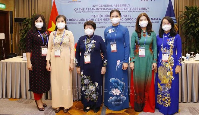 AIPA trabaja por garantizar igualdad de género en la economía digital ảnh 1