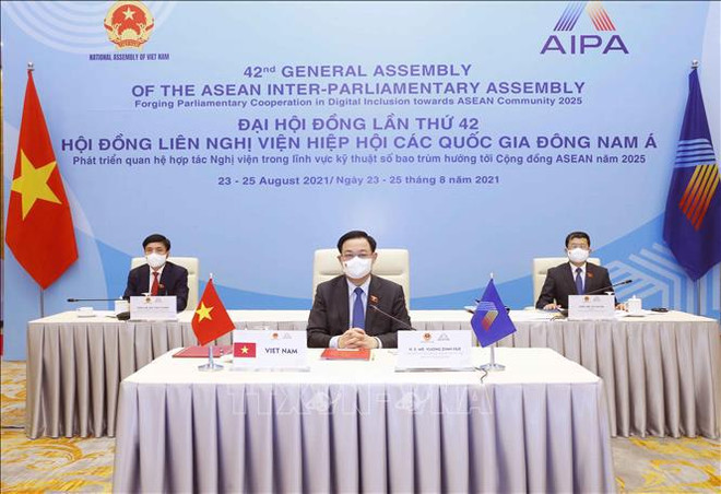 AIPA-42 llama a construir una comunidad próspera en la ASEAN, afirma funcionario vietnamita ảnh 2 AIPA-42 llama a construir una comunidad próspera en la ASEAN, afirma funcionario vietnamita ảnh 2