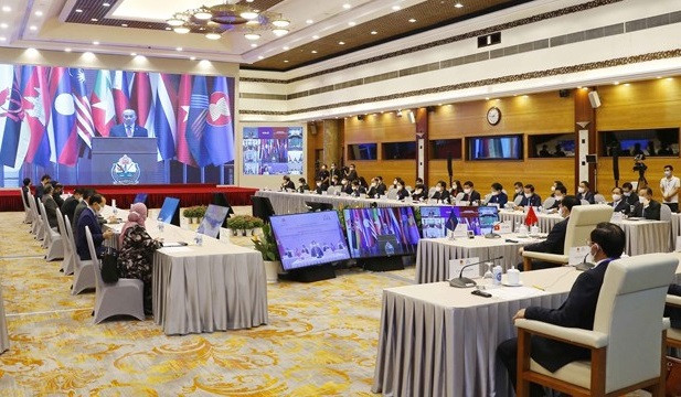 Máximo parlamentario singapurense enfatiza papel de la AIPA en apoyo a la Comunidad de ASEAN ảnh 1