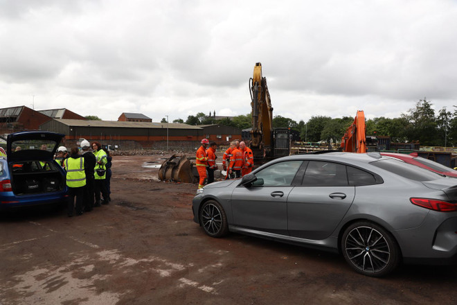 Vietnam y Reino Unido promueven identificación de víctimas del incendio en Manchester ảnh 1 Vietnam y Reino Unido promueven identificación de víctimas del incendio en Manchester ảnh 1