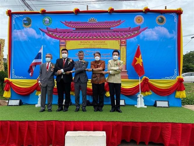 Inicia construcción de la puerta de bienvenida en la carretera de Viet Kieu en Tailandia ảnh 1 Inicia construcción de la puerta de bienvenida en la carretera de Viet Kieu en Tailandia ảnh 1