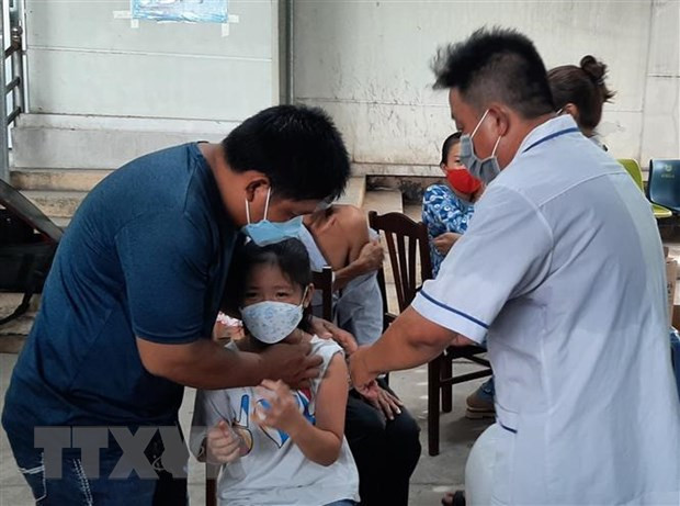 Vietnam registra más de dos mil nuevos casos de COVID-19 ảnh 1 Vietnam registra más de dos mil nuevos casos de COVID-19 ảnh 1