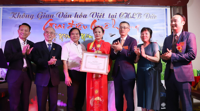 Preservan la cultura vietnamita en Alemania ảnh 1 Preservan la cultura vietnamita en Alemania ảnh 1