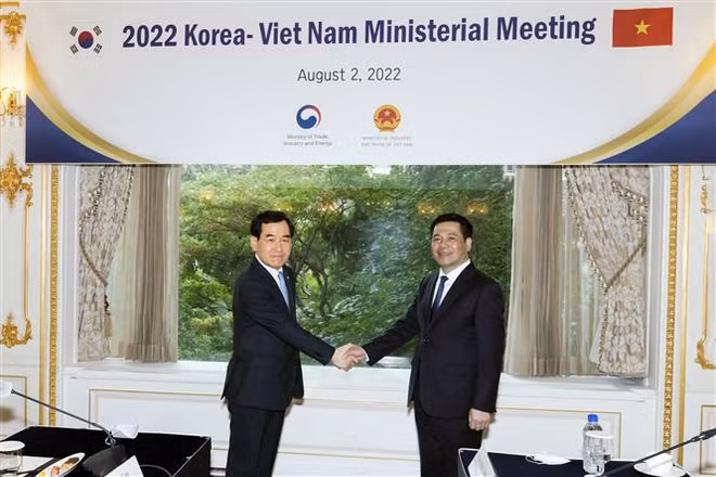 Efectúan reunión de Ministros de Industria y Comercio de Vietnam y Corea del Sur ảnh 1