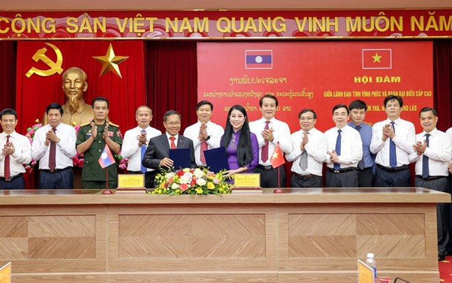 Fomentan cooperación entre provincias de Vietnam y Laos ảnh 1