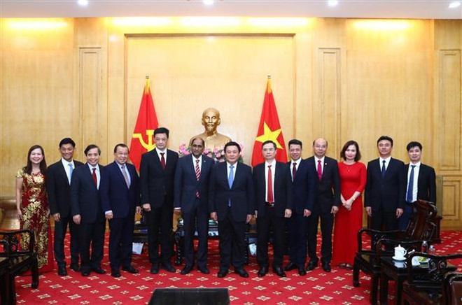 Profundizan cooperación entre Academia Nacional de Política Ho Chi Minh y socios singapurenses ảnh 1
