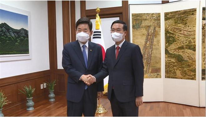 Dirigente partidista de Vietnam continúa su visita en Corea del Sur ảnh 1 Dirigente partidista de Vietnam continúa su visita en Corea del Sur ảnh 1
