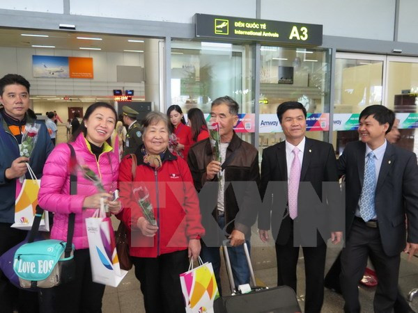Primeros turistas extranjeros llegan a Da Nang en ocasión del Tet ảnh 1 Primeros turistas extranjeros llegan a Da Nang en ocasión del Tet ảnh 1