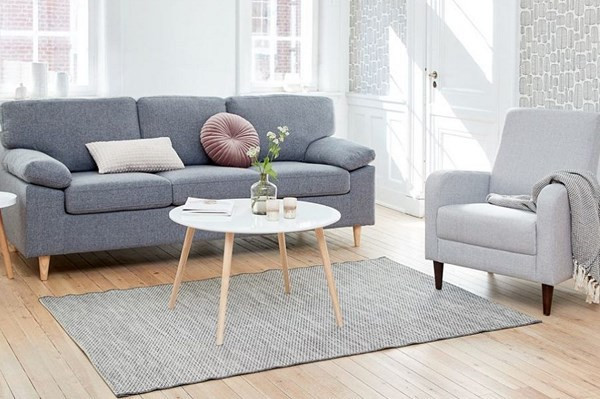 Vietnam amplía tiempo de investigación antidumping sobre mesas y sillas importadas ảnh 1 Vietnam amplía tiempo de investigación antidumping sobre mesas y sillas importadas ảnh 1