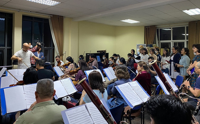 Los vocalistas de ópera regresarán con el concierto “Noche chispeante” el 24 de agosto ảnh 1 Los vocalistas de ópera regresarán con el concierto “Noche chispeante” el 24 de agosto ảnh 1