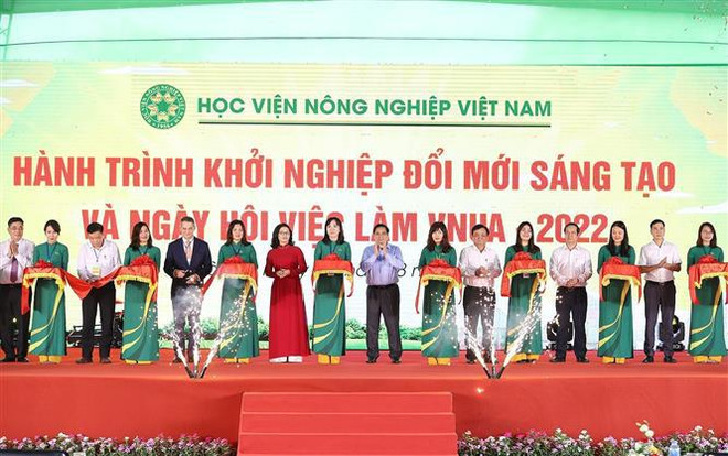 Premier vietnamita pide aplicar ciencia tecnológica e innovación en desarrollo agrícola ảnh 3 Premier vietnamita pide aplicar ciencia tecnológica e innovación en desarrollo agrícola ảnh 3