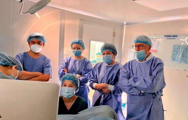 Expertos extranjeros estudian técnica de Vietnam para tratamiento de infertilidad ảnh 1 Expertos extranjeros estudian técnica de Vietnam para tratamiento de infertilidad ảnh 1