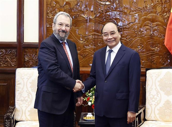 Presidente de Vietnam recibe al exprimer ministro israelí Ehud Barak ảnh 1 Presidente de Vietnam recibe al exprimer ministro israelí Ehud Barak ảnh 1