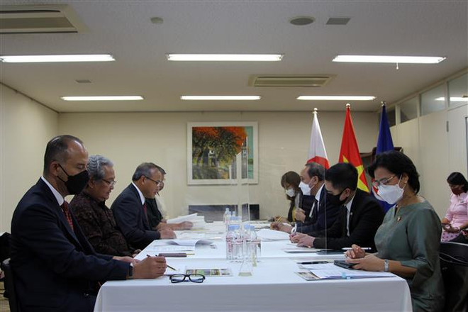 Impulsan en Vietnam papel central de ASEAN en vínculos económicos internacionales ảnh 2 Impulsan en Vietnam papel central de ASEAN en vínculos económicos internacionales ảnh 2