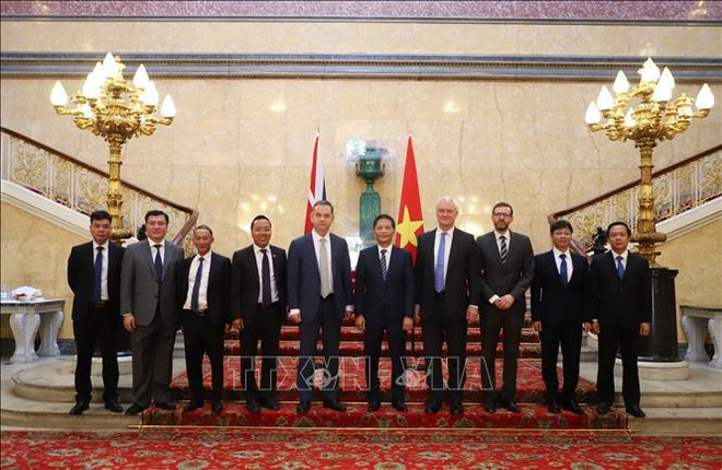 Dirigente partidista vietnamita realiza visita de trabajo a Bélgica y UE ảnh 1 Dirigente partidista vietnamita realiza visita de trabajo a Bélgica y UE ảnh 1