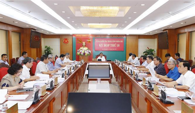 Aplican medidas disciplinarias a comités partidistas y militantes del PCV ảnh 1 Aplican medidas disciplinarias a comités partidistas y militantes del PCV ảnh 1