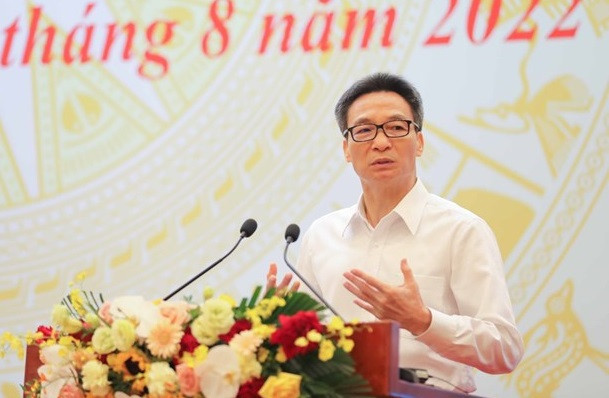 Vicepremier vietnamita insta a seguir renovando plan de estudios de educación básica ảnh 1 Vicepremier vietnamita insta a seguir renovando plan de estudios de educación básica ảnh 1