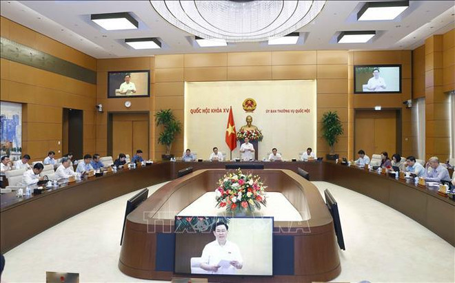 Parlamento vietnamita analiza trabajo legislativo ảnh 2