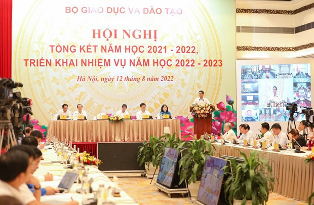 Vicepremier vietnamita insta a seguir renovando plan de estudios de educación básica ảnh 2 Vicepremier vietnamita insta a seguir renovando plan de estudios de educación básica ảnh 2