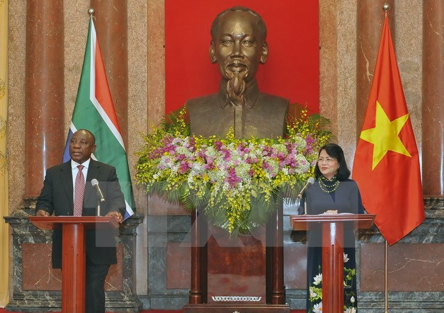 Evalúan Sudáfrica y Vietnam potencialidades de cooperación económica ảnh 1 Evalúan Sudáfrica y Vietnam potencialidades de cooperación económica ảnh 1