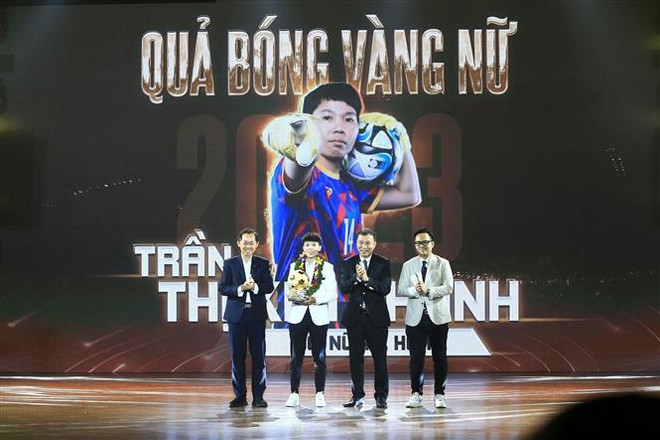 Hoang Duc y Kim Thanh ganan Balón de Oro de Vietnam 2023 ảnh 2 Hoang Duc y Kim Thanh ganan Balón de Oro de Vietnam 2023 ảnh 2