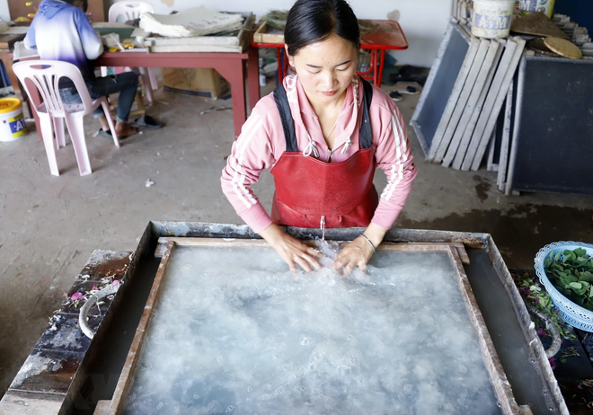 Arte de hacer el papel Do de minoría étnica Muong ảnh 1 Arte de hacer el papel Do de minoría étnica Muong ảnh 1