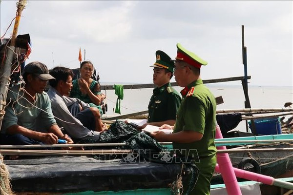 Provincia vietnamita de Tien Giang fomenta medidas contra pesca ilegal ảnh 1 Provincia vietnamita de Tien Giang fomenta medidas contra pesca ilegal ảnh 1