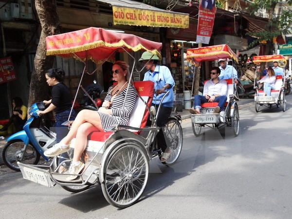 Aumenta número de turistas en Hanoi en ocasión del Tet ảnh 1