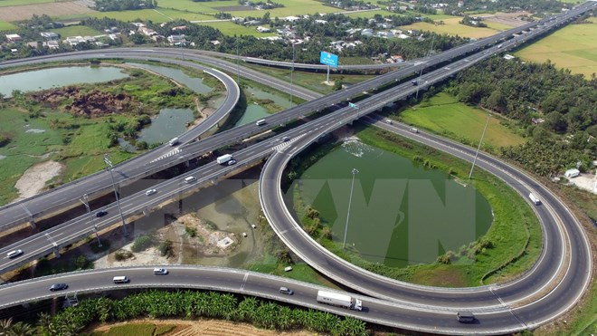 Vietnam planea desarrollar base infraestructural para mejorar conexión interregional ảnh 1 Vietnam planea desarrollar base infraestructural para mejorar conexión interregional ảnh 1