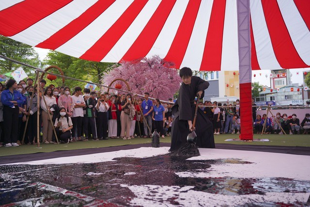 Continúan celebraciones por el medio siglo de las relaciones Vietnam-Japón ảnh 1 Continúan celebraciones por el medio siglo de las relaciones Vietnam-Japón ảnh 1