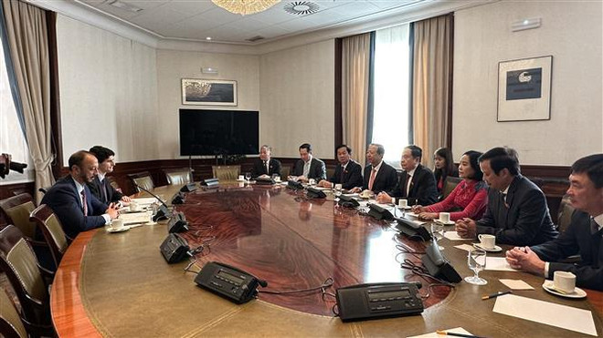 Vietnam y España promueven nexos de cooperación parlamentaria ảnh 3 Vietnam y España promueven nexos de cooperación parlamentaria ảnh 3