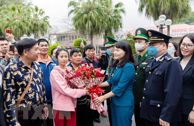 Puerta fronteriza entre Vietnam y China reabre para turistas en grupo ảnh 1 Puerta fronteriza entre Vietnam y China reabre para turistas en grupo ảnh 1