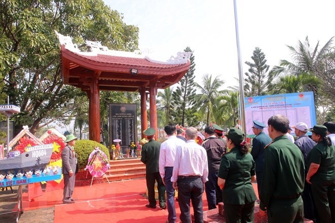 Efectúan en Da Nang ceremonia en homenaje a soldados caídos en la batalla de Gac Ma ảnh 2 Efectúan en Da Nang ceremonia en homenaje a soldados caídos en la batalla de Gac Ma ảnh 2