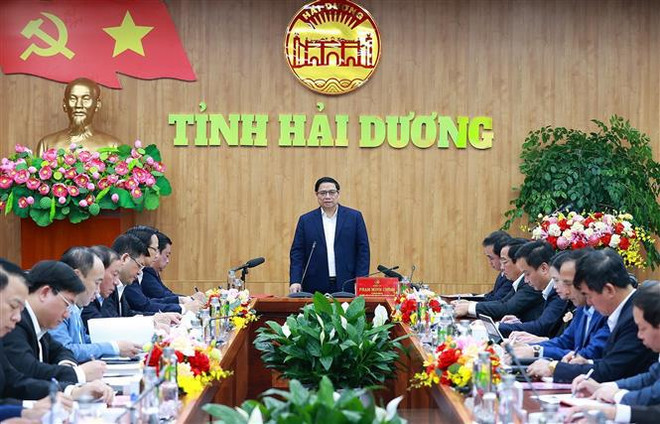Premier vietnamita revisa resultados de desarrollo socioeconómico de provincia de Hai Duong ảnh 1 Premier vietnamita revisa resultados de desarrollo socioeconómico de provincia de Hai Duong ảnh 1