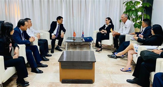 Aprecian en Cuba experiencias de Vietnam en lucha contra corrupción ảnh 2 Aprecian en Cuba experiencias de Vietnam en lucha contra corrupción ảnh 2