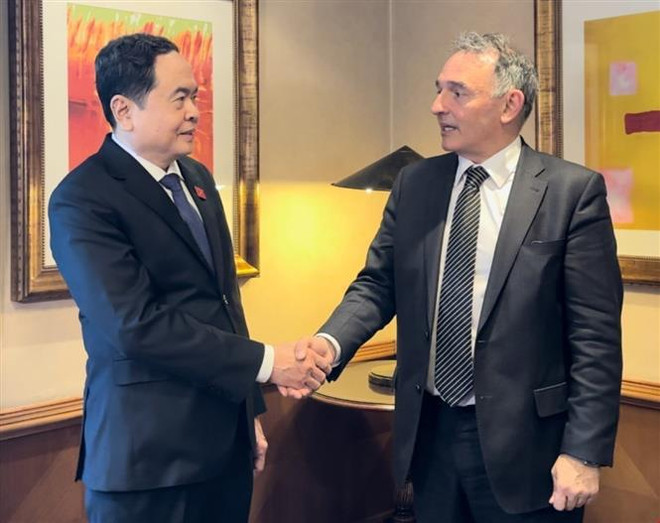 Vicepresidente de Asamblea Nacional de Vietnam visita España ảnh 1 Vicepresidente de Asamblea Nacional de Vietnam visita España ảnh 1