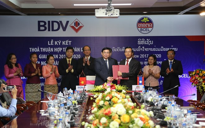 Bancos de Vietnam y Laos robustecen cooperación ảnh 1 Bancos de Vietnam y Laos robustecen cooperación ảnh 1