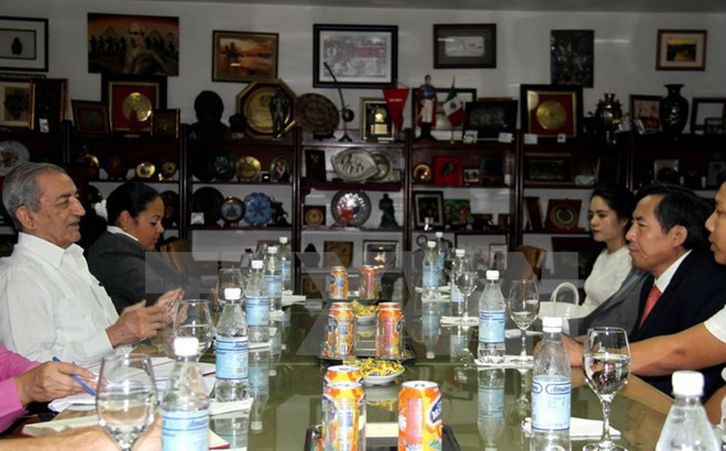 Vietnam y Cuba comparten experiencias de desarrollo de la prensa ảnh 2 Vietnam y Cuba comparten experiencias de desarrollo de la prensa ảnh 2