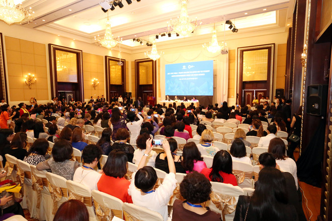 Debaten en Vietnam sobre aumento de presencia de mujeres en cargos de liderazgo en APEC ảnh 1 Debaten en Vietnam sobre aumento de presencia de mujeres en cargos de liderazgo en APEC ảnh 1