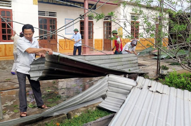 Recaudan fondos a favor de personas afectadas por desastres naturales en Vietnam ảnh 1 Recaudan fondos a favor de personas afectadas por desastres naturales en Vietnam ảnh 1