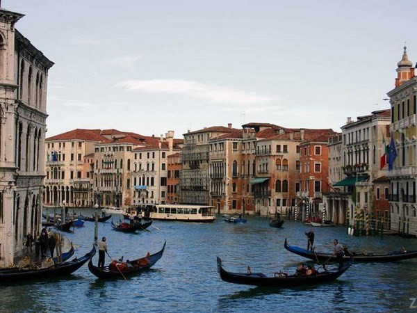 Festejan días culturales de Vietnam en Venecia ảnh 1 Festejan días culturales de Vietnam en Venecia ảnh 1