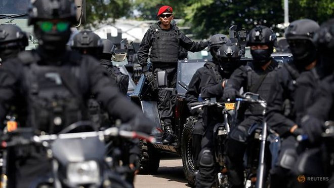 Arrestan en Indonesia a 10 presuntos terroristas que planeaban atentados ảnh 1 Arrestan en Indonesia a 10 presuntos terroristas que planeaban atentados ảnh 1